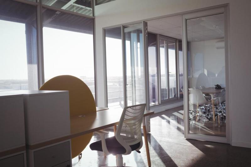 Lavage des sols professionnels, guide des m&eacute;thodes efficaces